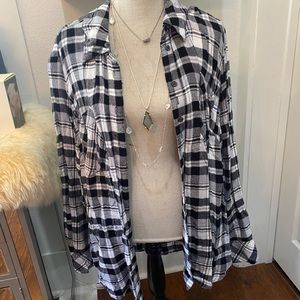 Lane Bryant black and white flannel